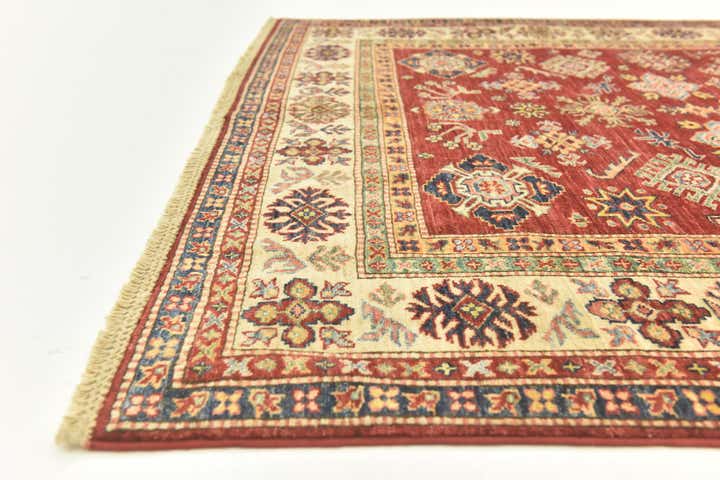 5' 6 x 8' 3 Hand Knotted Kazak Oriental Rug
