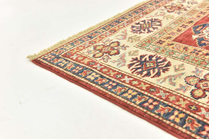 5' 6 x 8' 3 Hand Knotted Kazak Oriental Rug