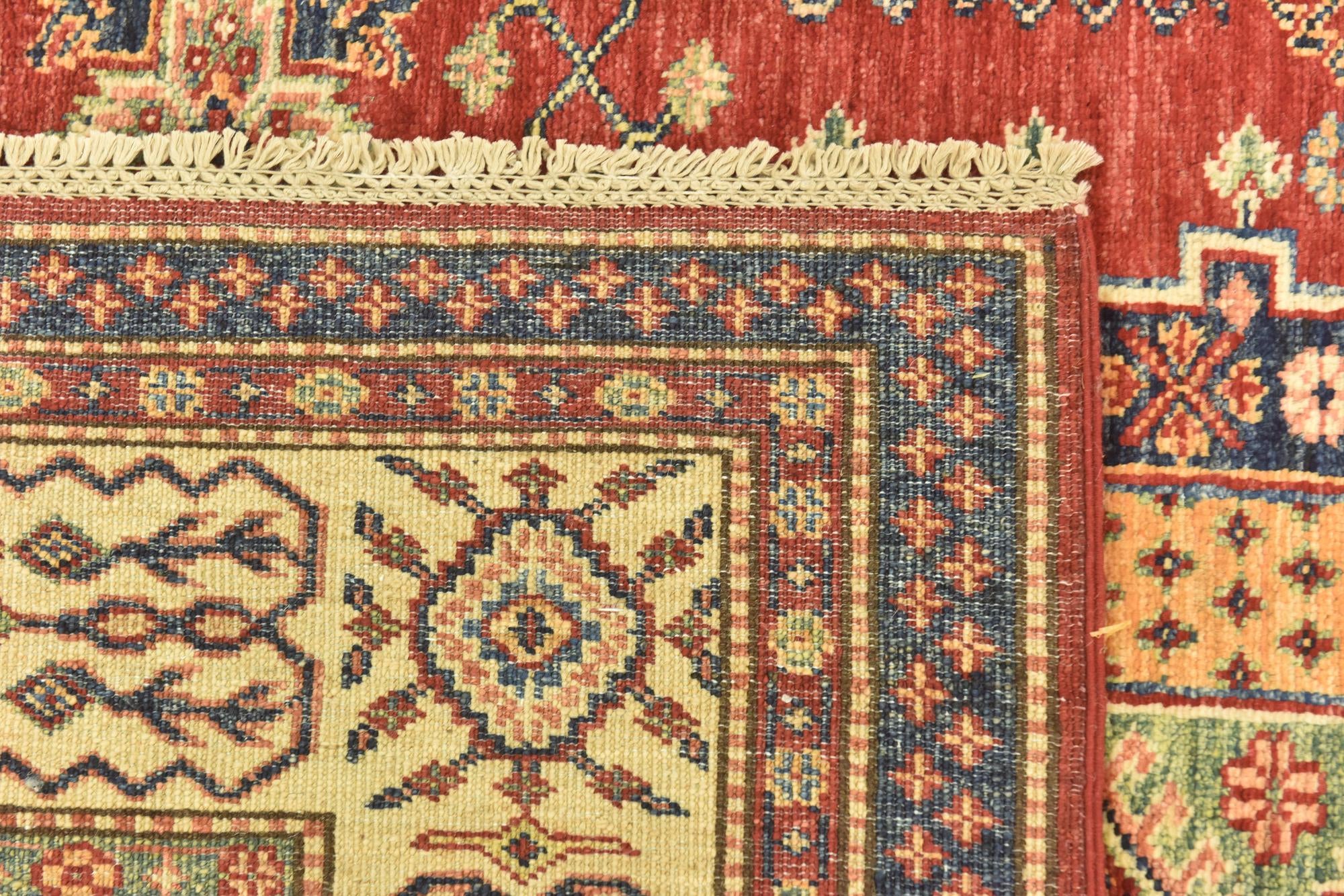 5' 6 x 7' 6 Hand Knotted Kazak Oriental Rug
