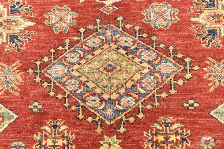 5' 6 x 7' 6 Hand Knotted Kazak Oriental Rug