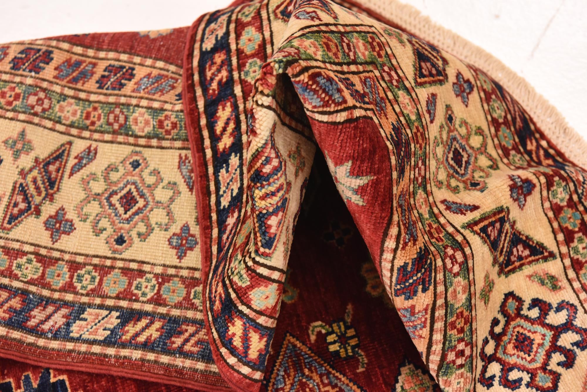 5' 7 x 7' 9 Hand Knotted Kazak Oriental Rug
