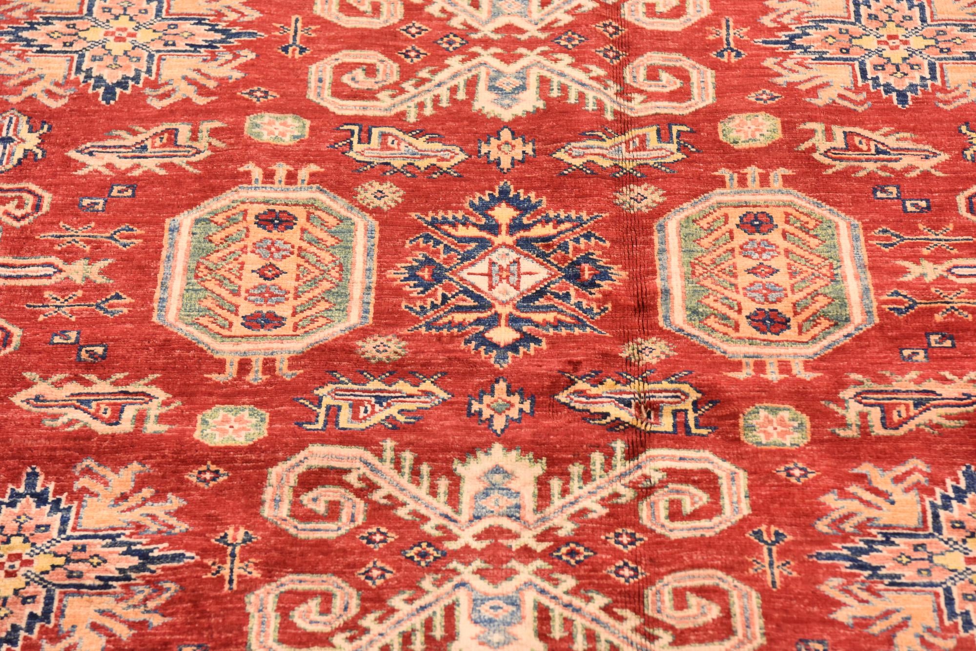 5' 6 x 7' 9 Hand Knotted Kazak Oriental Rug