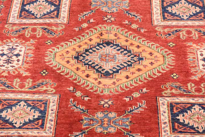 5' 10 x 7' 10 Hand Knotted Kazak Oriental Rug