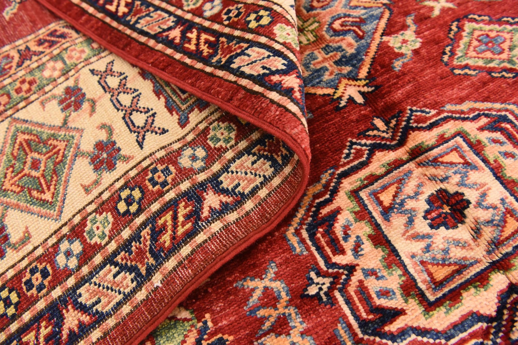 5' 6 x 8' Hand Knotted Kazak Oriental Rug