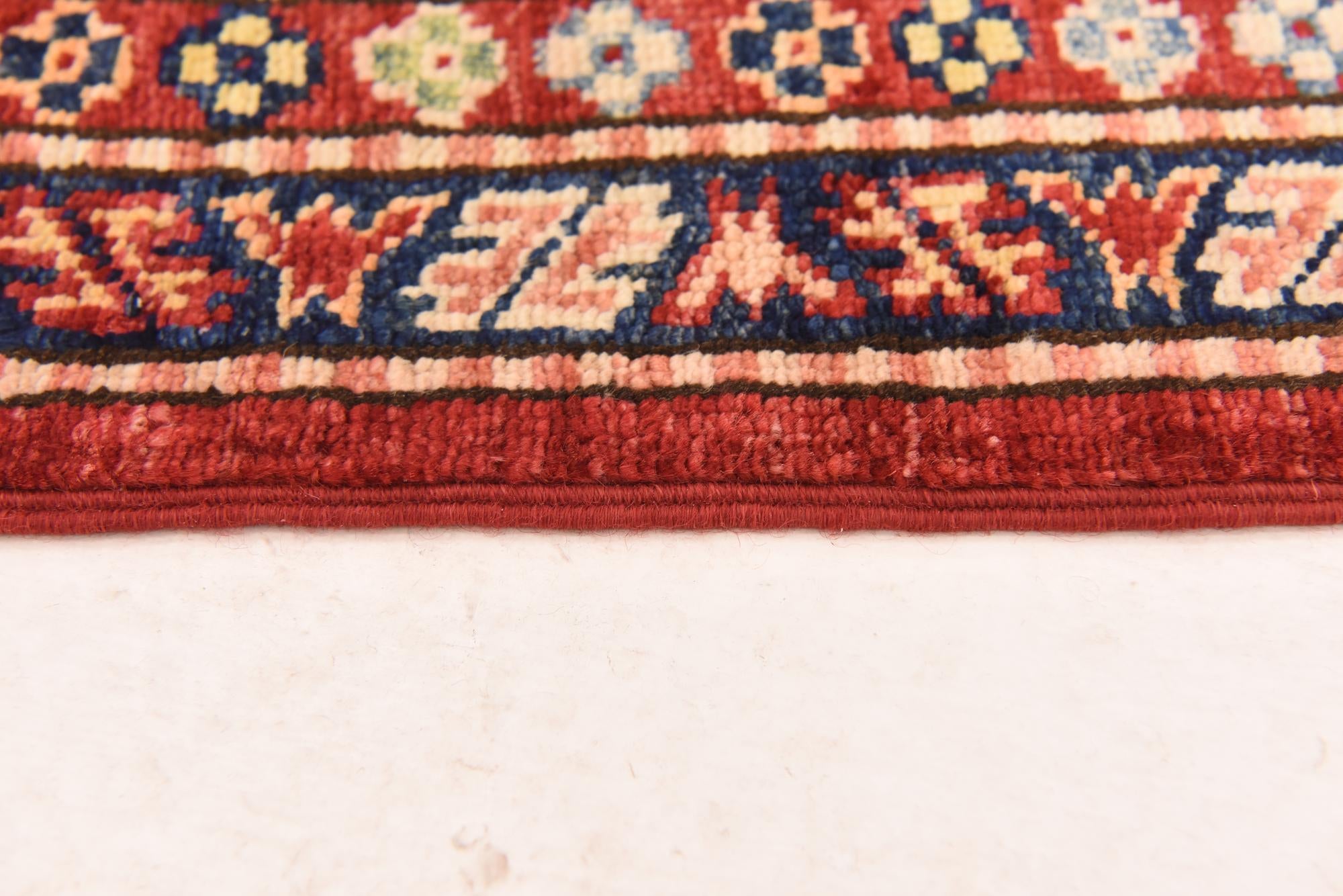 5' 6 x 8' Hand Knotted Kazak Oriental Rug