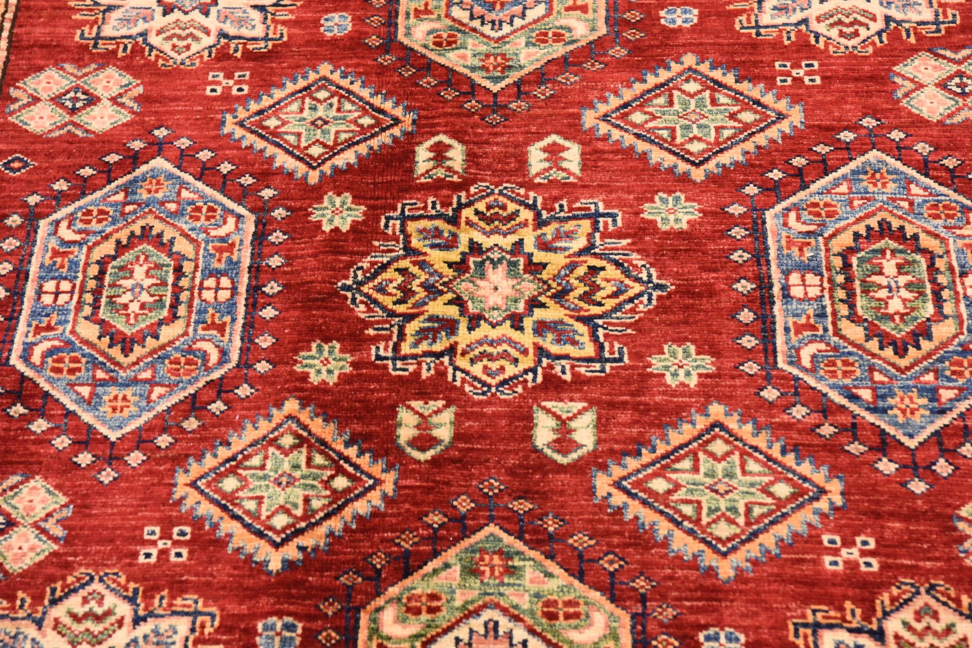 5' 9 x 8' 2 Hand Knotted Kazak Oriental Rug