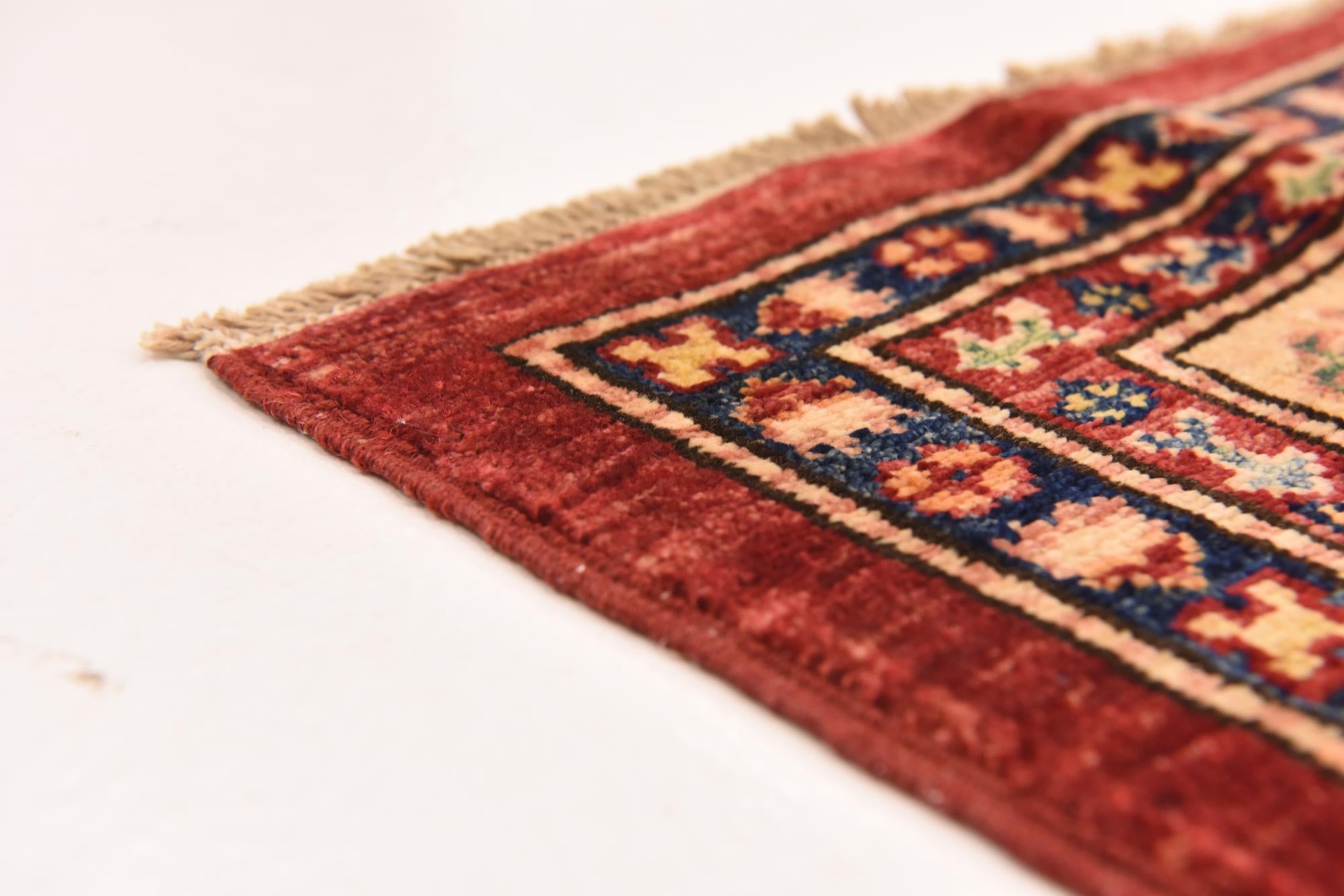 5' 9 x 8' 2 Hand Knotted Kazak Oriental Rug