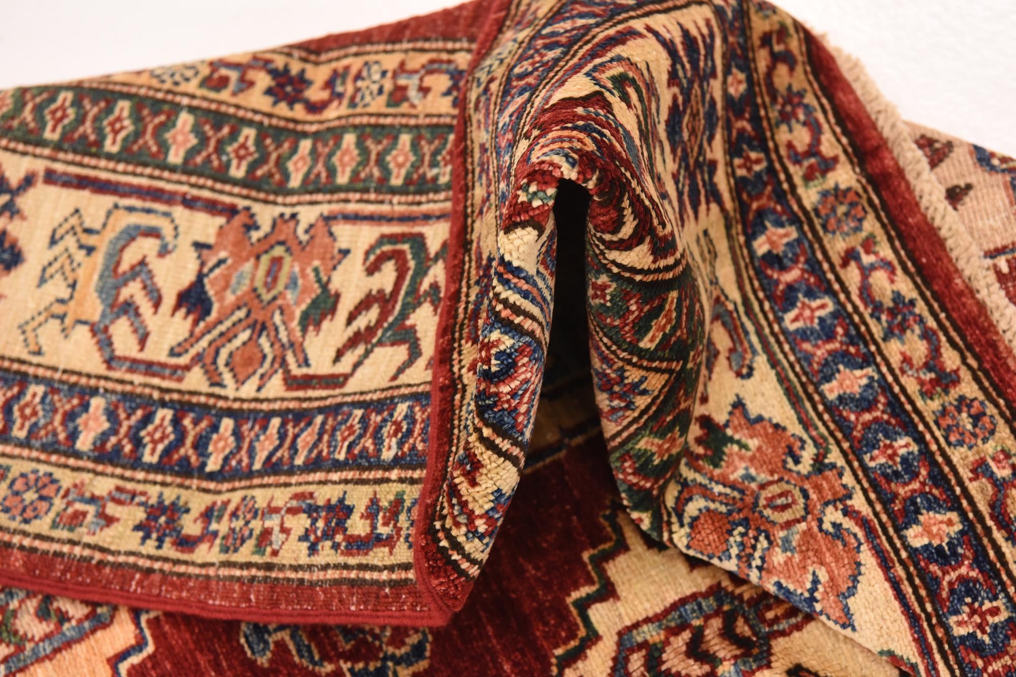 5' 9 x 8' 2 Hand Knotted Kazak Oriental Rug