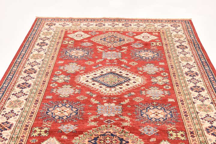 5' 7 x 8' Hand Knotted Kazak Oriental Rug