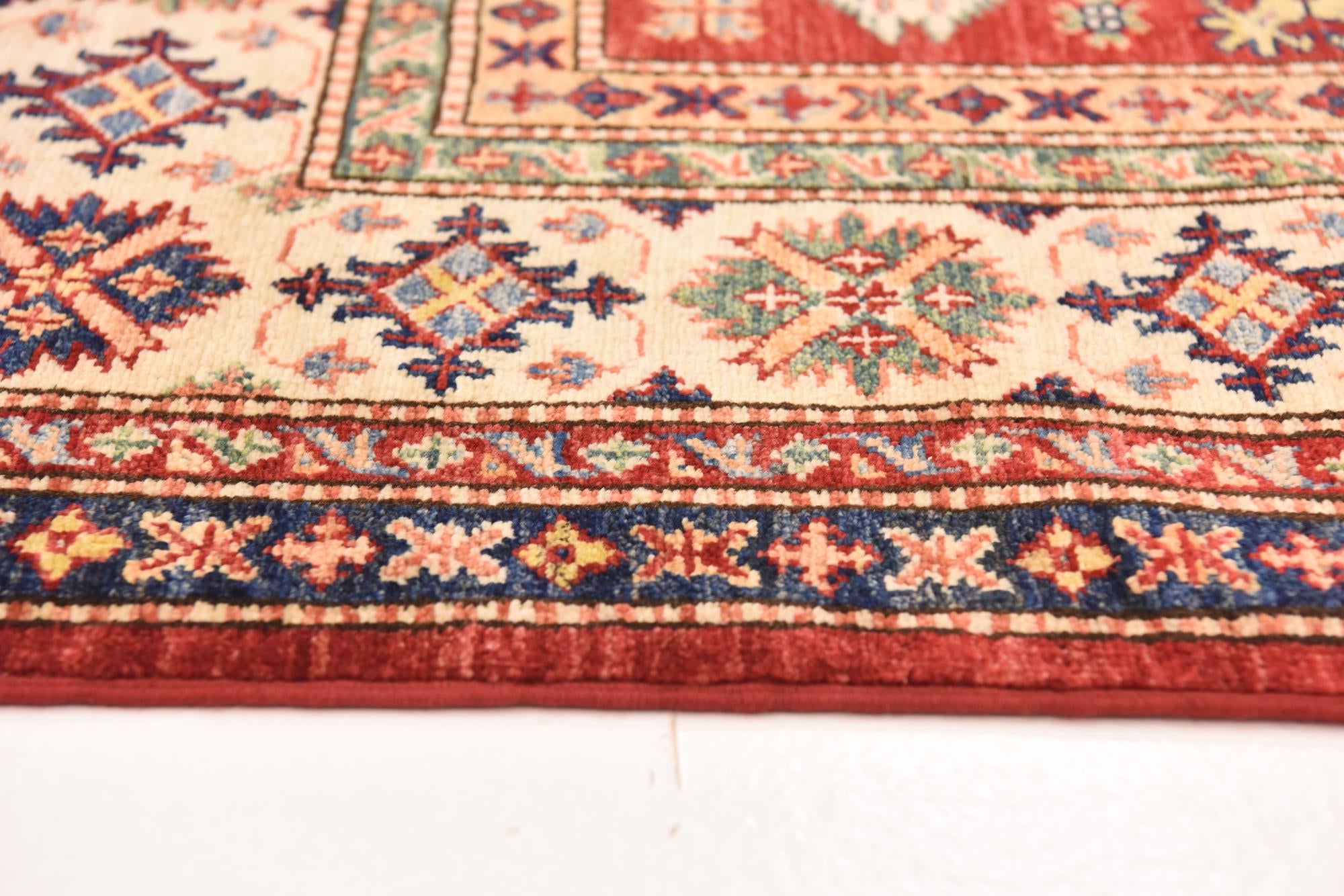 5' 7 x 8' Hand Knotted Kazak Oriental Rug