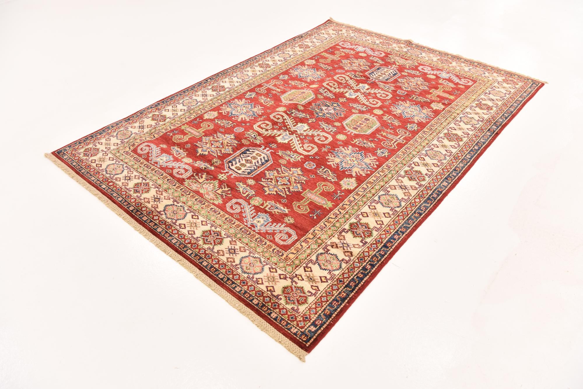 5' 6 x 7' 10 Hand Knotted Kazak Oriental Rug