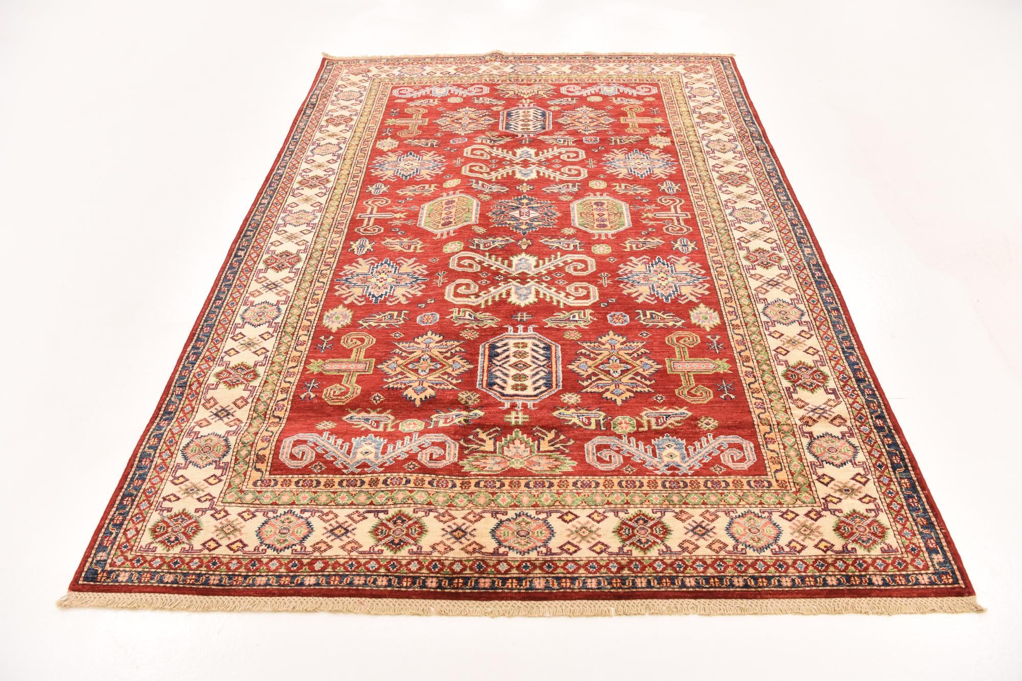 5' 6 x 7' 10 Hand Knotted Kazak Oriental Rug
