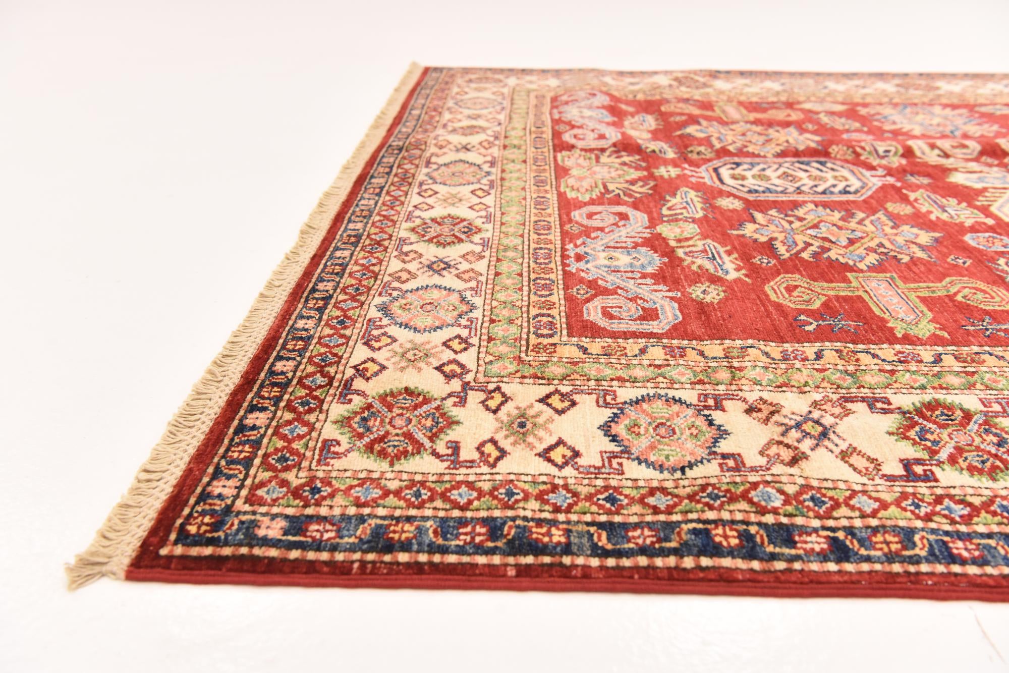 5' 6 x 7' 10 Hand Knotted Kazak Oriental Rug
