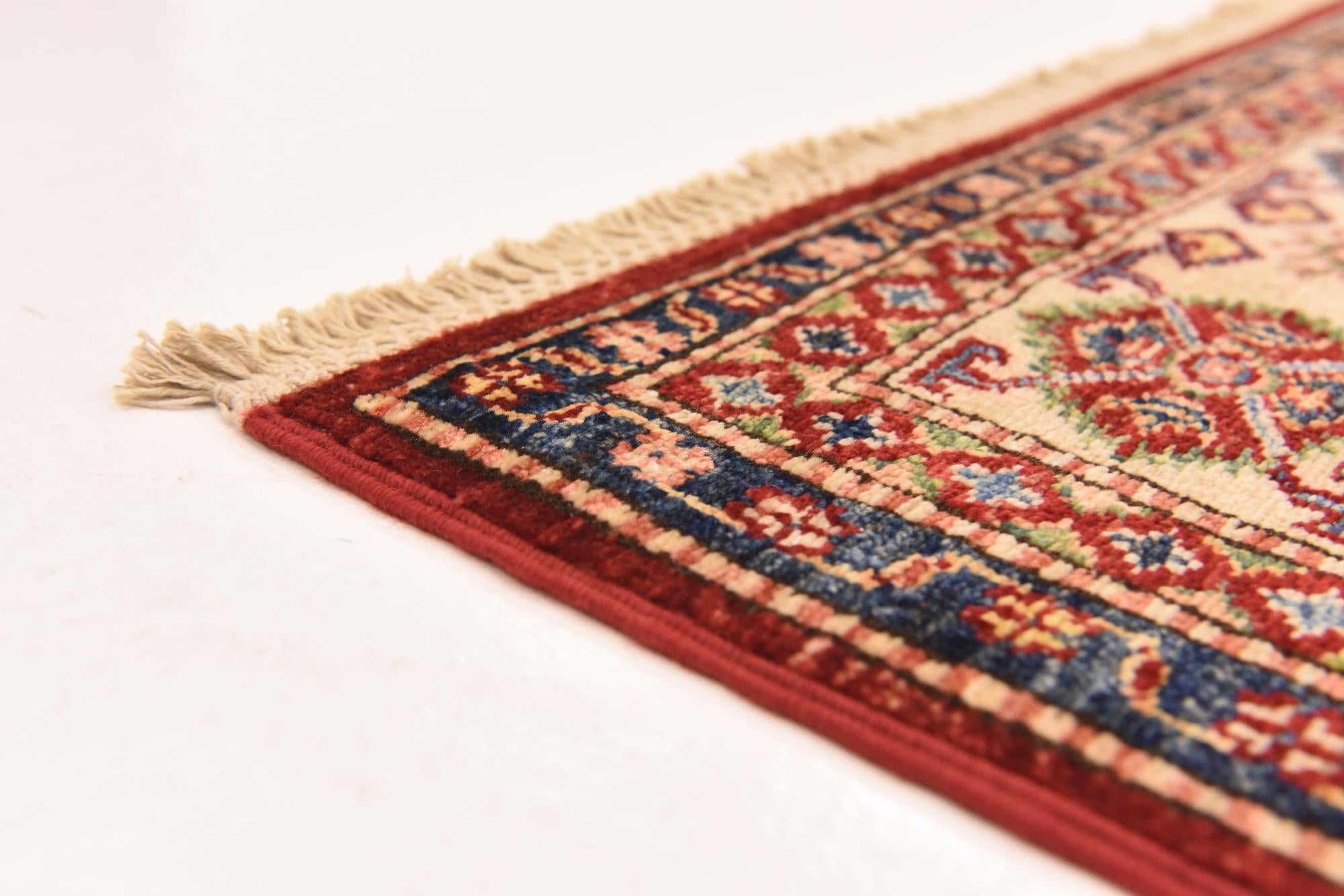 5' 6 x 7' 10 Hand Knotted Kazak Oriental Rug