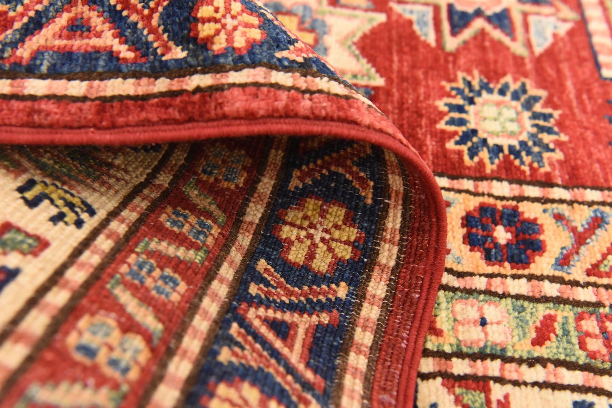 5' 7 x 8' Hand Knotted Kazak Oriental Rug