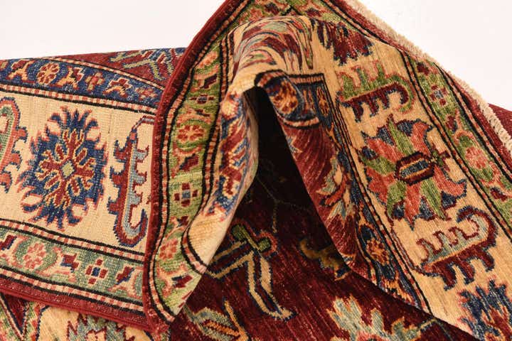 5' 10 x 7' 10 Hand Knotted Kazak Oriental Rug