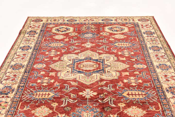 5' 10 x 7' 10 Hand Knotted Kazak Oriental Rug