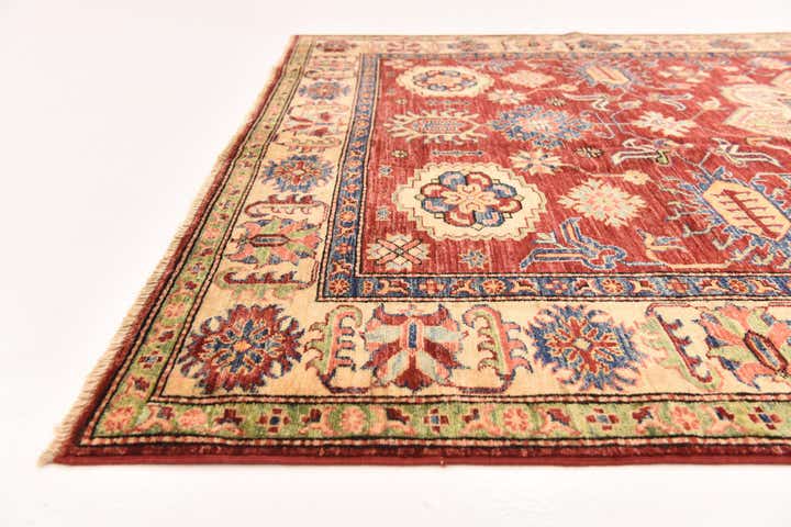 5' 10 x 7' 10 Hand Knotted Kazak Oriental Rug