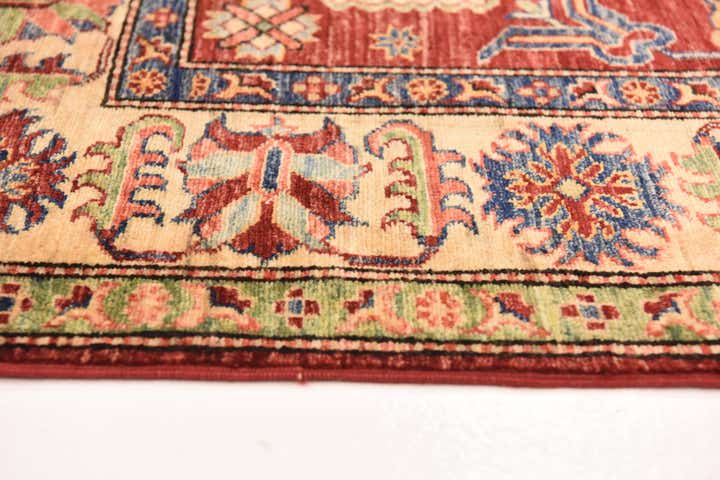 5' 10 x 7' 10 Hand Knotted Kazak Oriental Rug