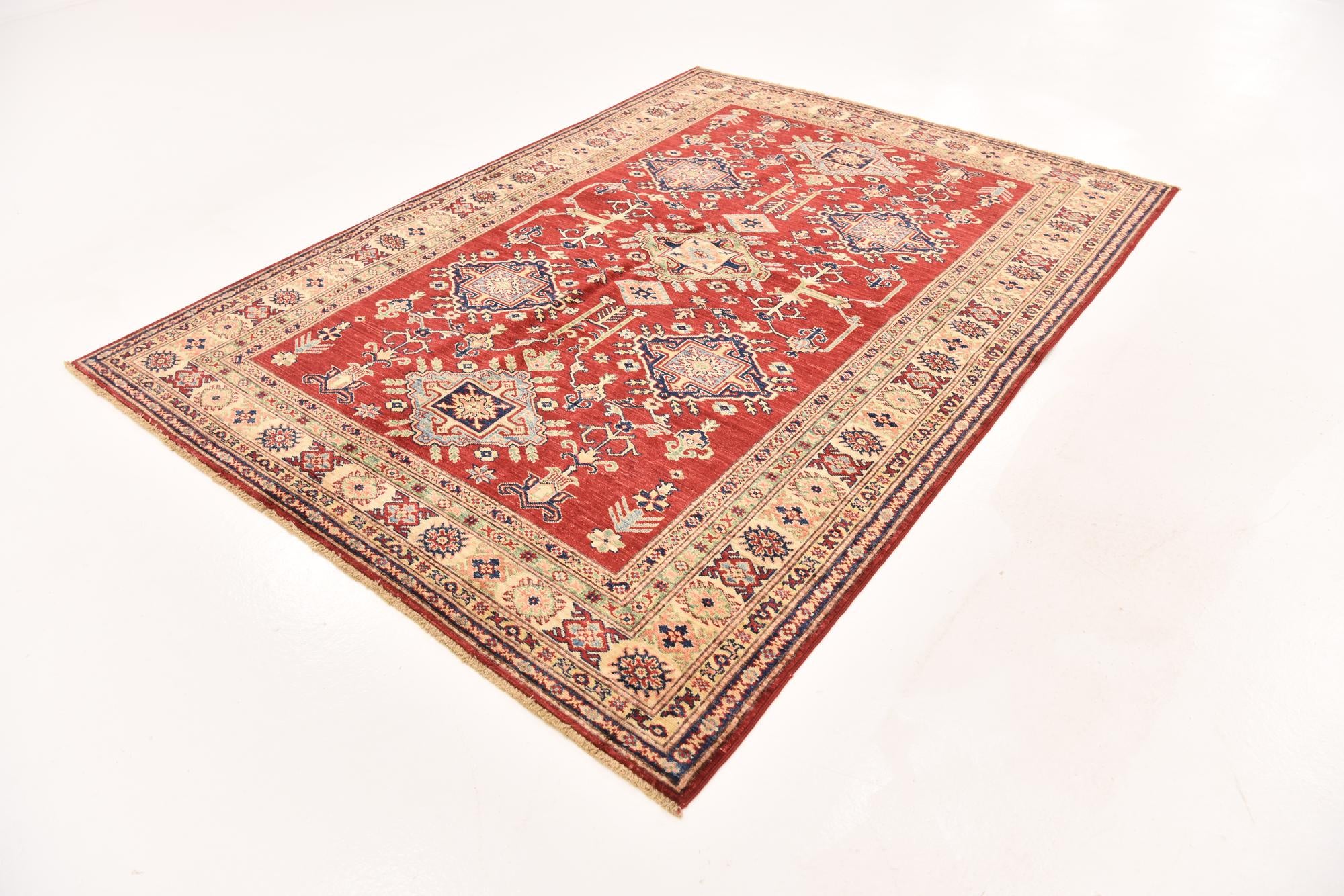 5' 6 x 7' 7 Hand Knotted Kazak Oriental Rug
