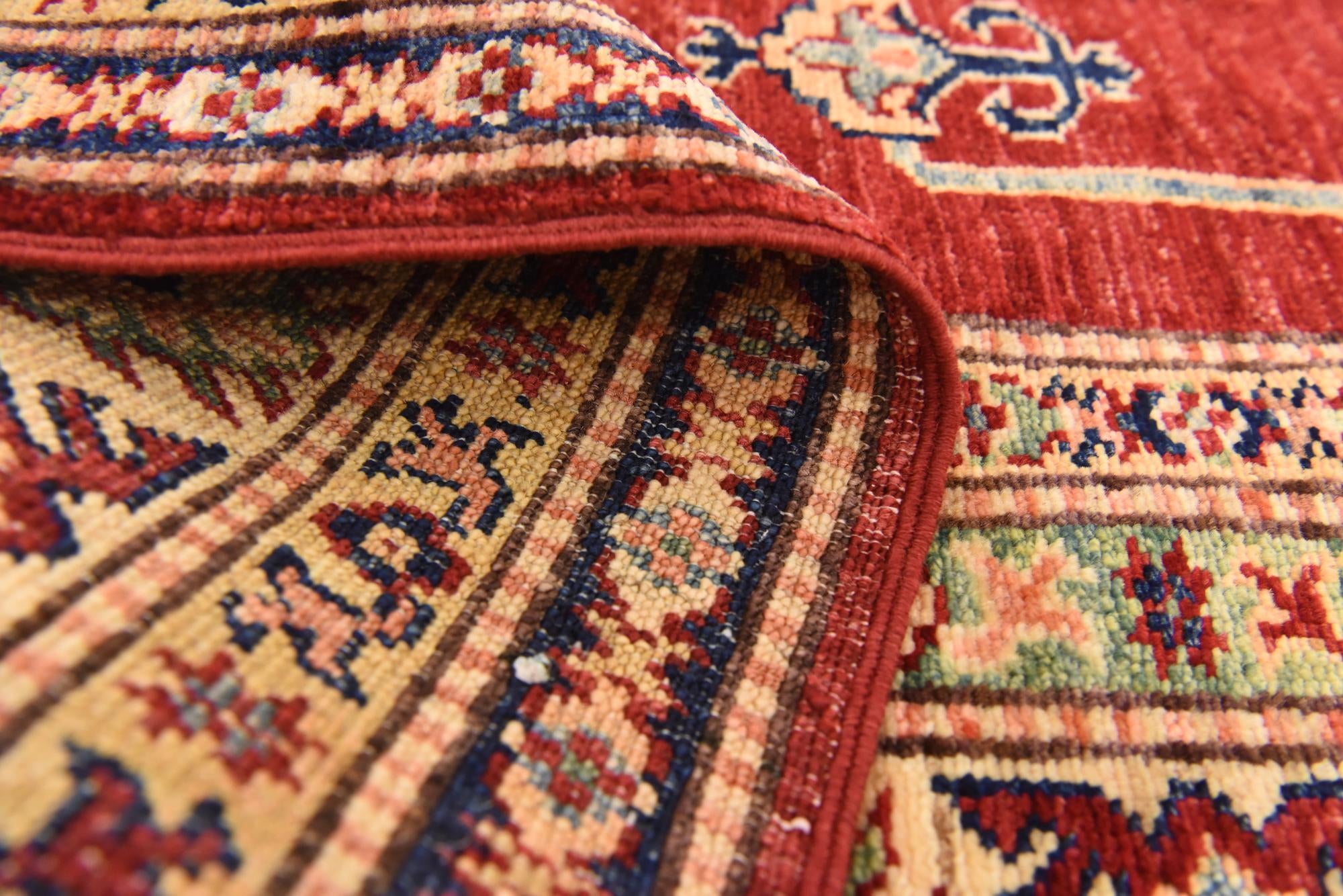 5' 6 x 7' 7 Hand Knotted Kazak Oriental Rug