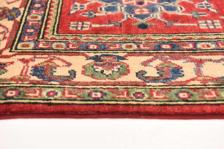 5' x 6' 10 Hand Knotted Kazak Rug