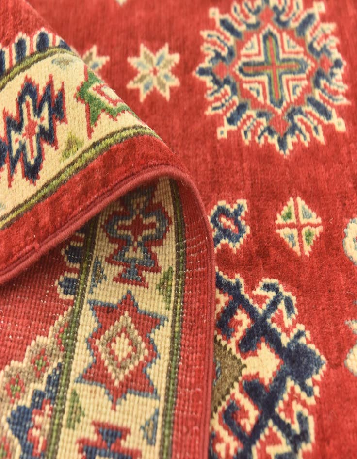 Detail image of 6' 6 x 9' 10  Hand Knotted Kazak Rug