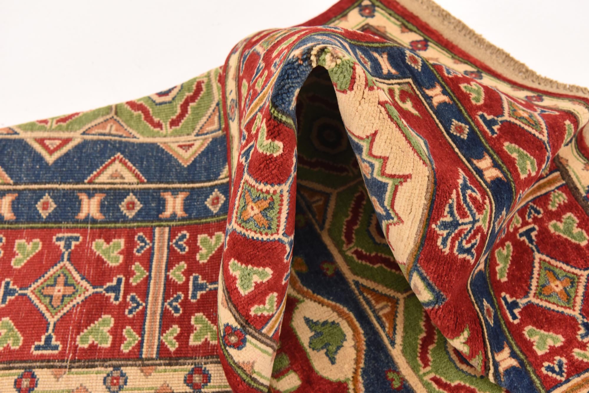 5' 7 x 7' 10 Hand Knotted Kazak Rug