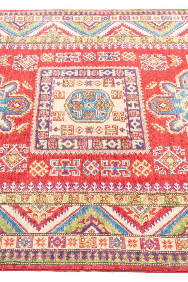Detail image of 4' 10 x 7' 1 Hand Knotted Kazak Rug