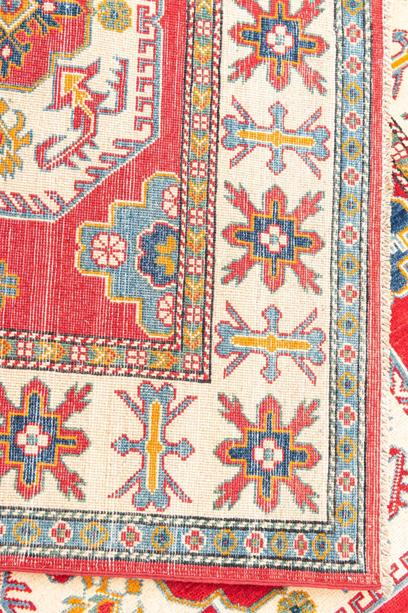 4' 10 x 6' 8 Hand Knotted Kazak Rug