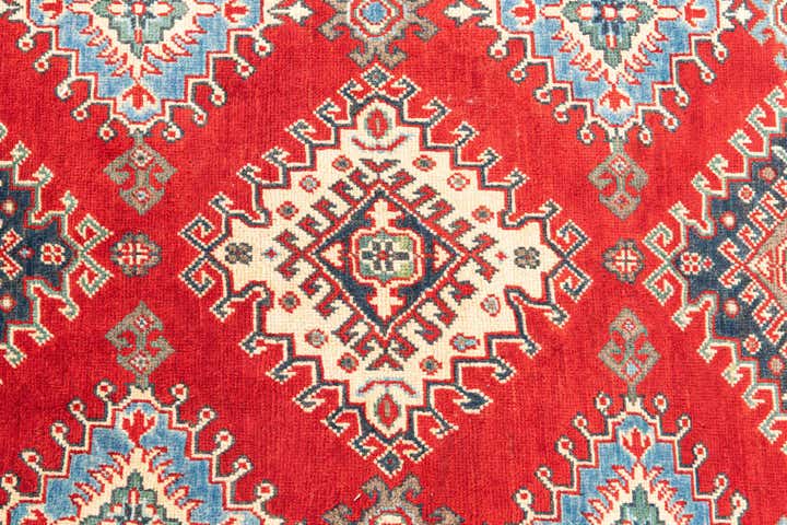 5' x 7' 1 Hand Knotted Kazak Rug