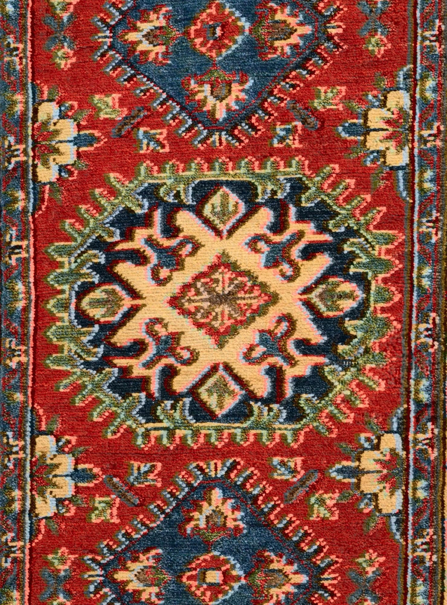 2' 8 x 4' 2 Hand Knotted Kazak Rug