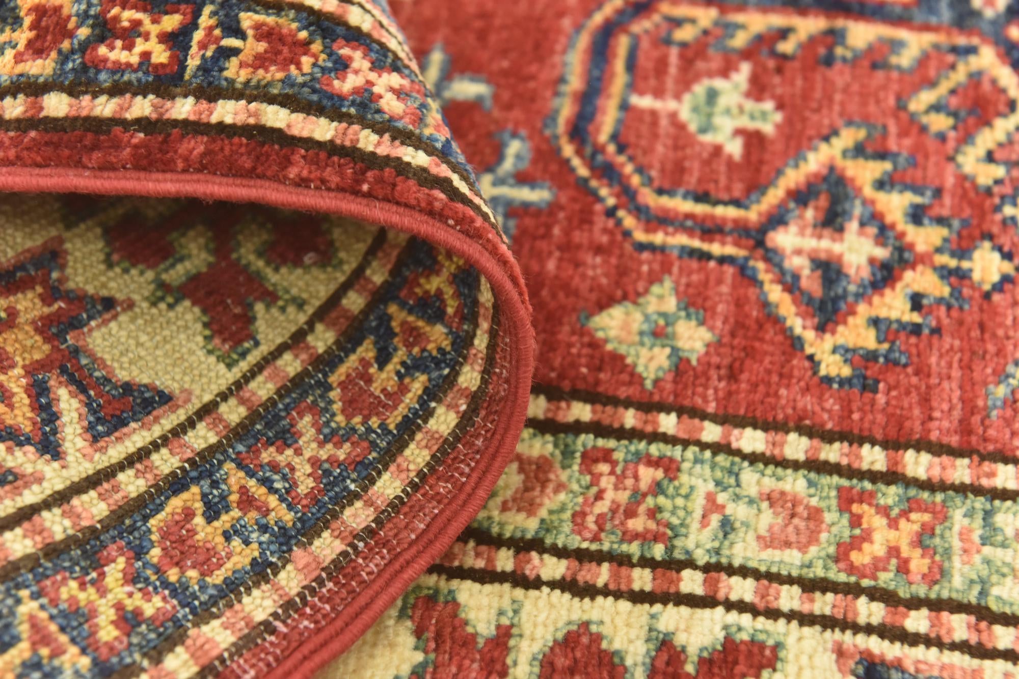 2' 8 x 4' 1 Hand Knotted Kazak Oriental Rug