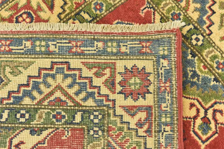 2' 8 x 4' Hand Knotted Kazak Rug