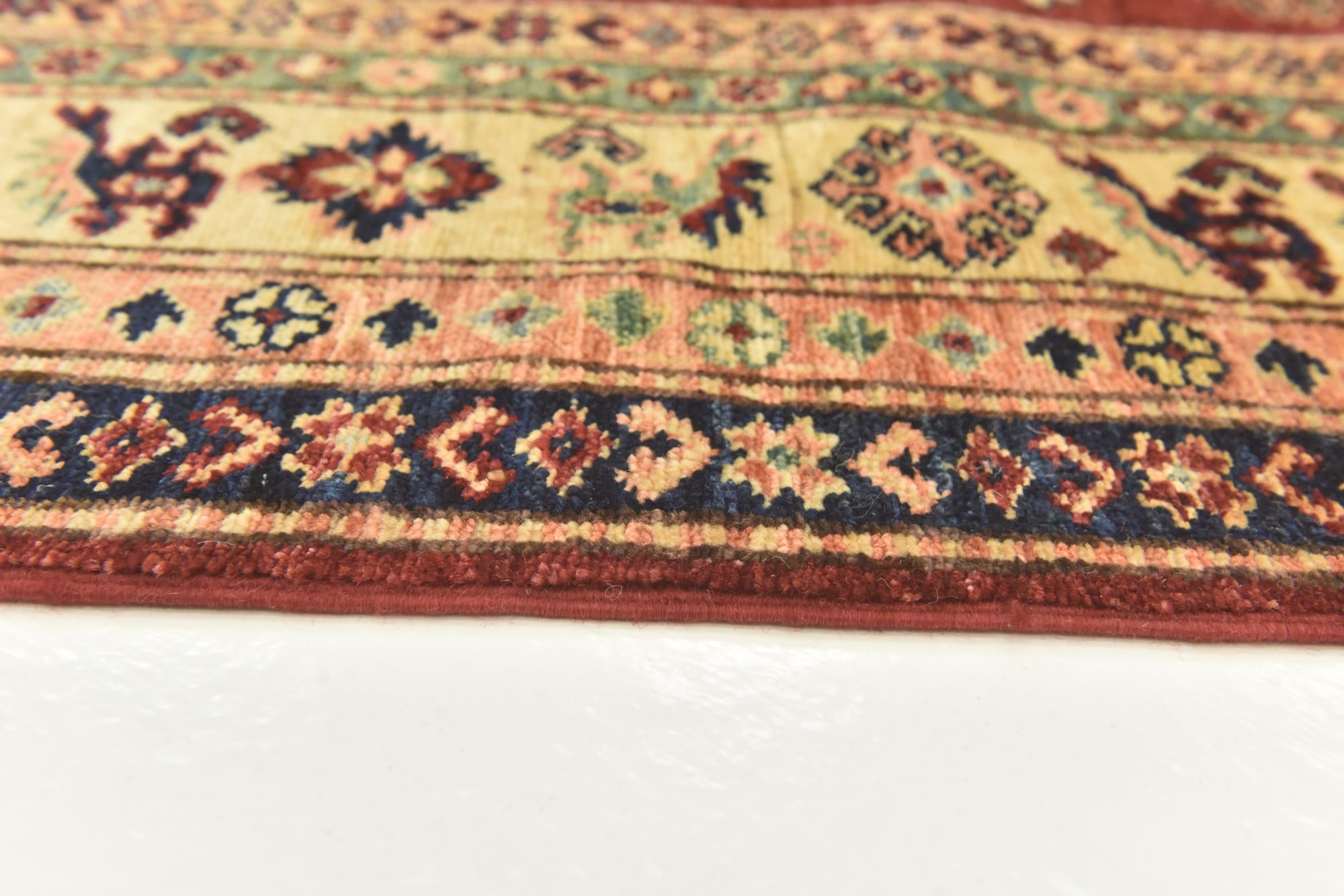 5' 6 x 7' 7 Hand Knotted Kazak Oriental Rug