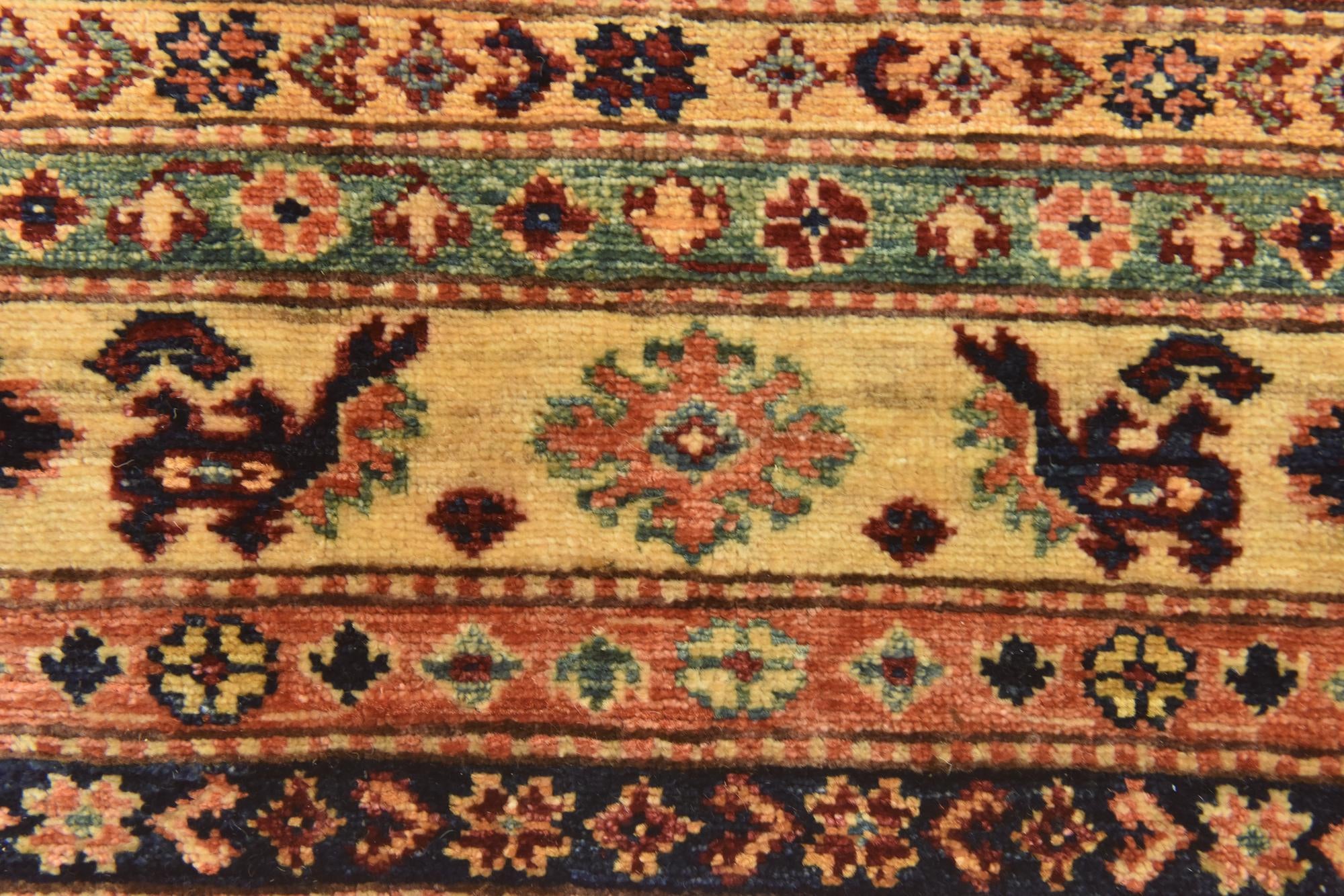 5' 6 x 7' 7 Hand Knotted Kazak Oriental Rug