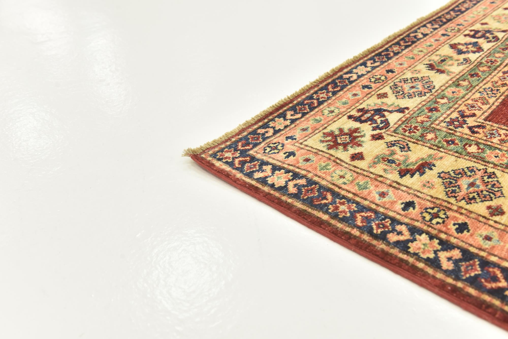 5' 6 x 7' 7 Hand Knotted Kazak Oriental Rug