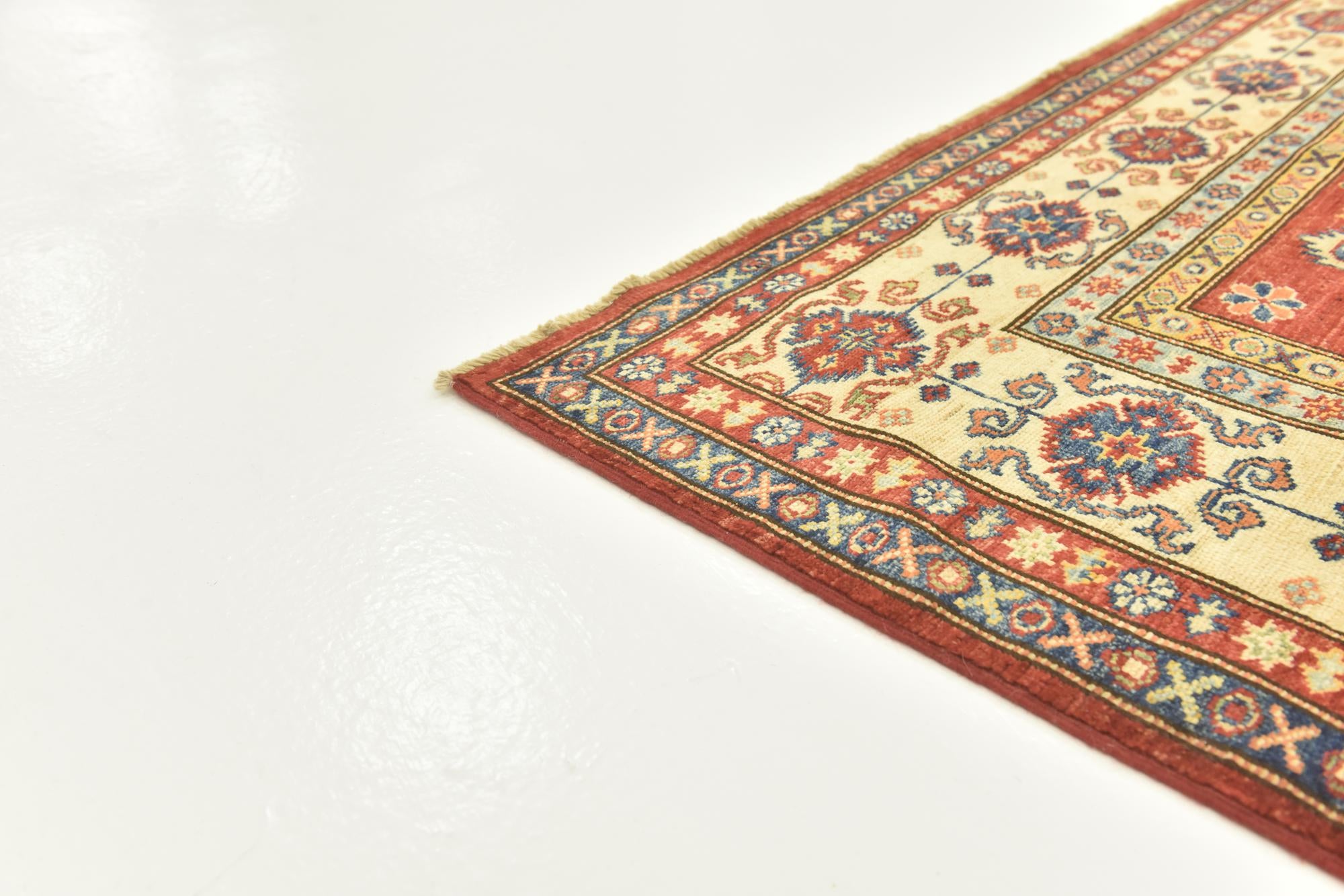 5' 9 x 8' Hand Knotted Kazak Oriental Rug