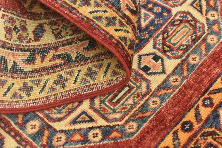 5' 7 x 8' Hand Knotted Kazak Oriental Rug