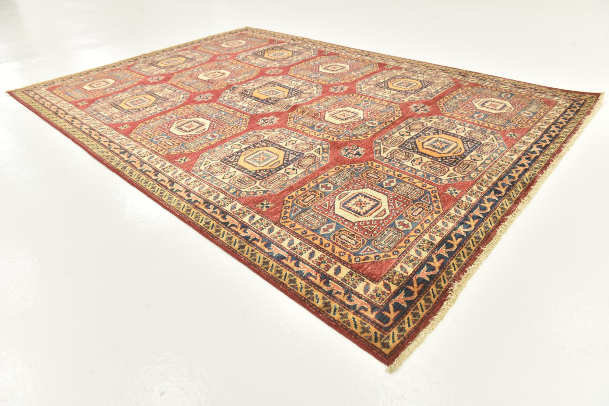 5' 7 x 8' Hand Knotted Kazak Oriental Rug