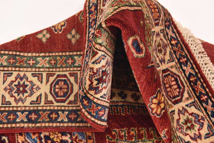 3' 4 x 5' Hand Knotted Kazak Oriental Rug