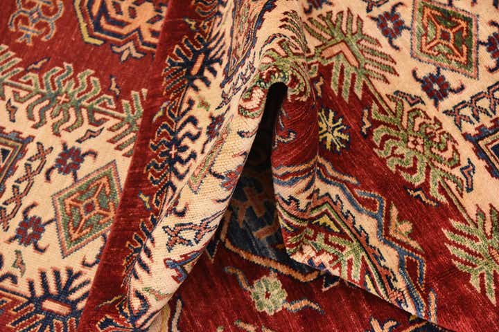 6' 8 x 9' 6 Hand Knotted Kazak Oriental Rug