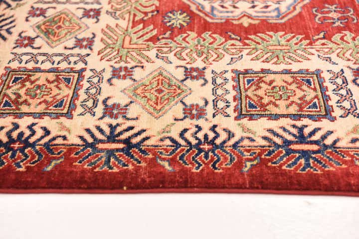 6' 8 x 9' 6 Hand Knotted Kazak Oriental Rug