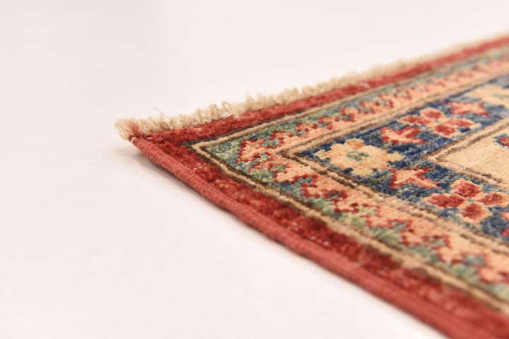 5' 7 x 8' Hand Knotted Kazak Oriental Rug