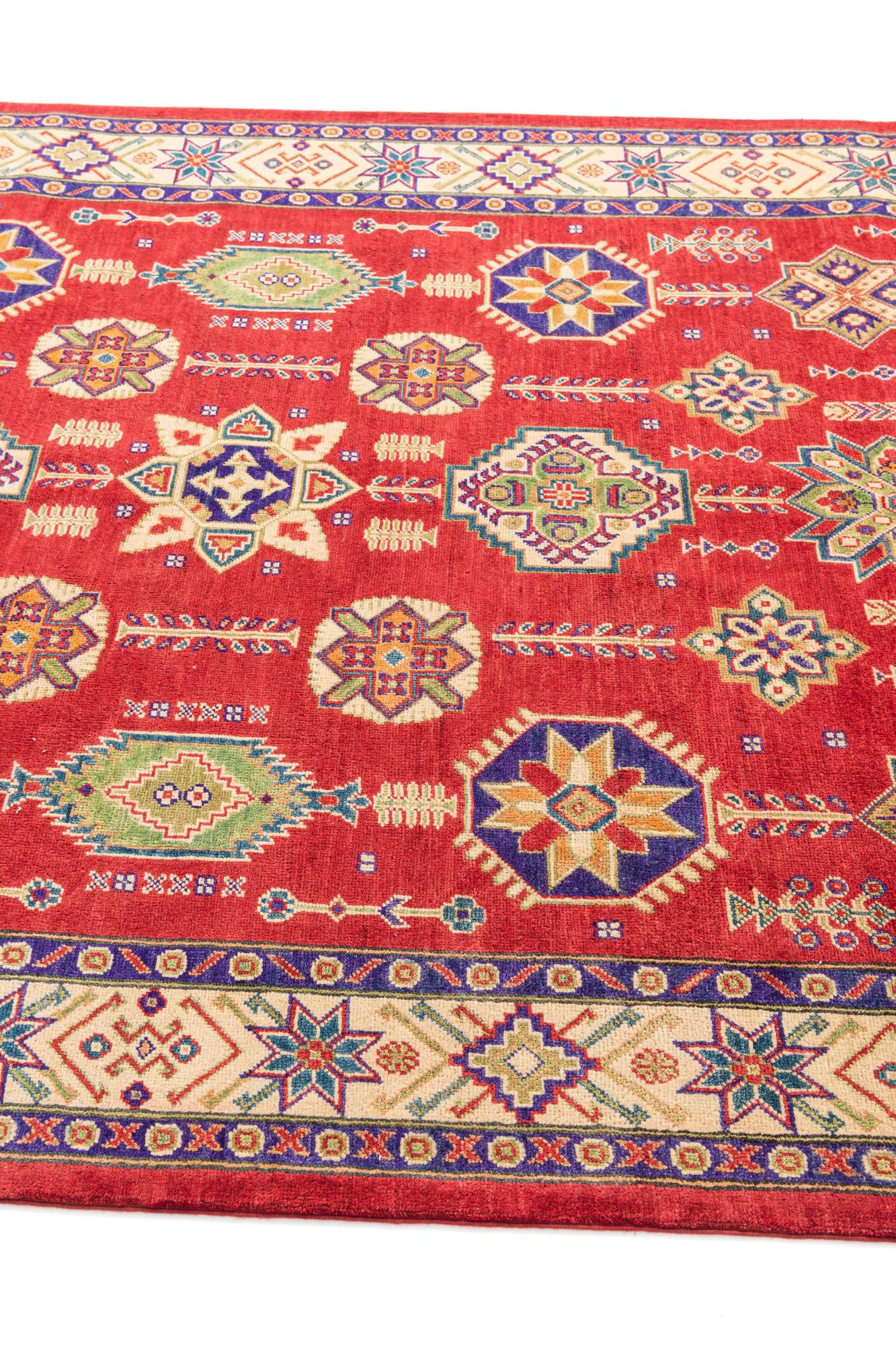 5' 6 x 8' 7 Hand Knotted Kazak Rug