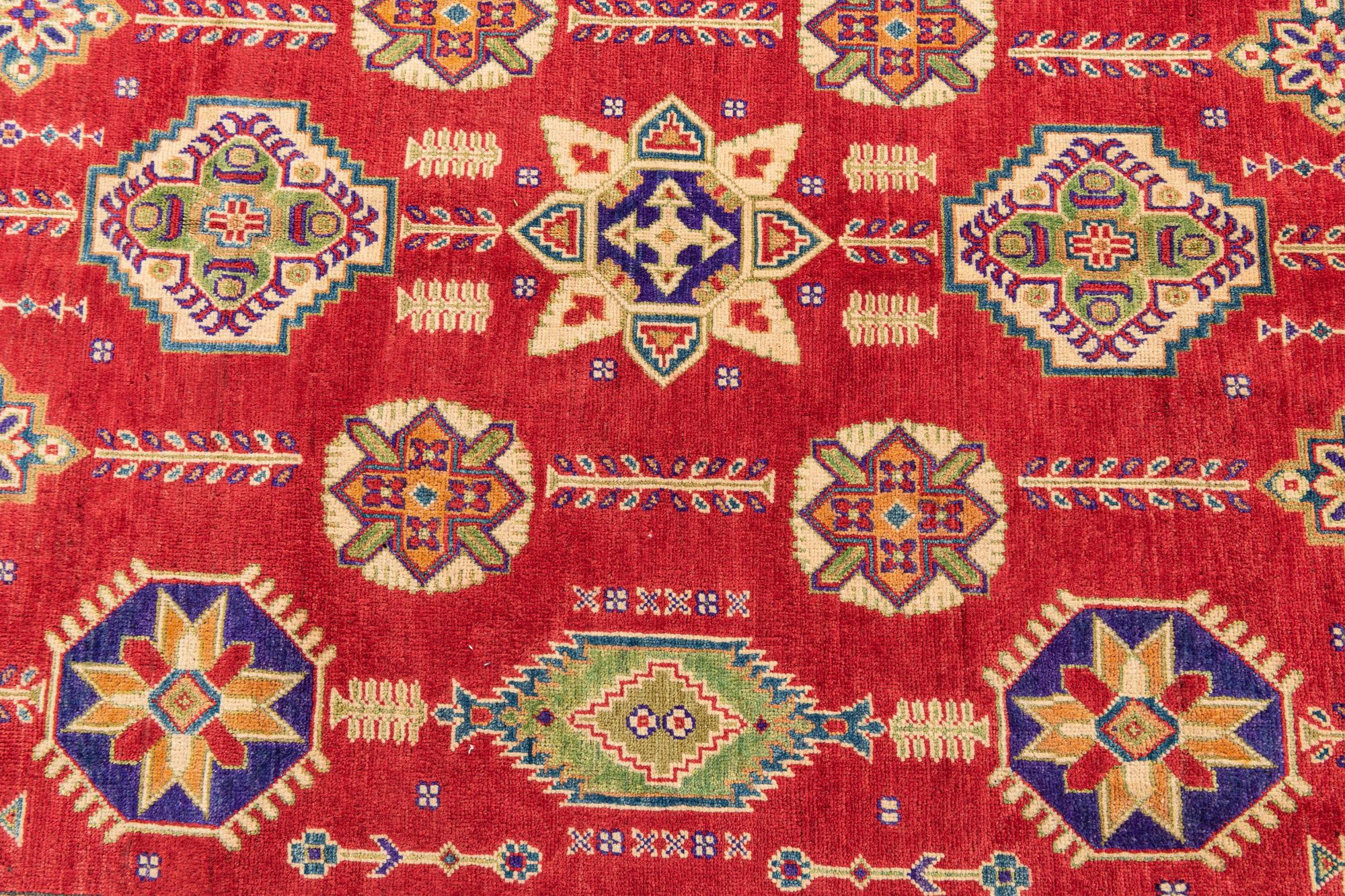 5' 6 x 8' 7 Hand Knotted Kazak Rug