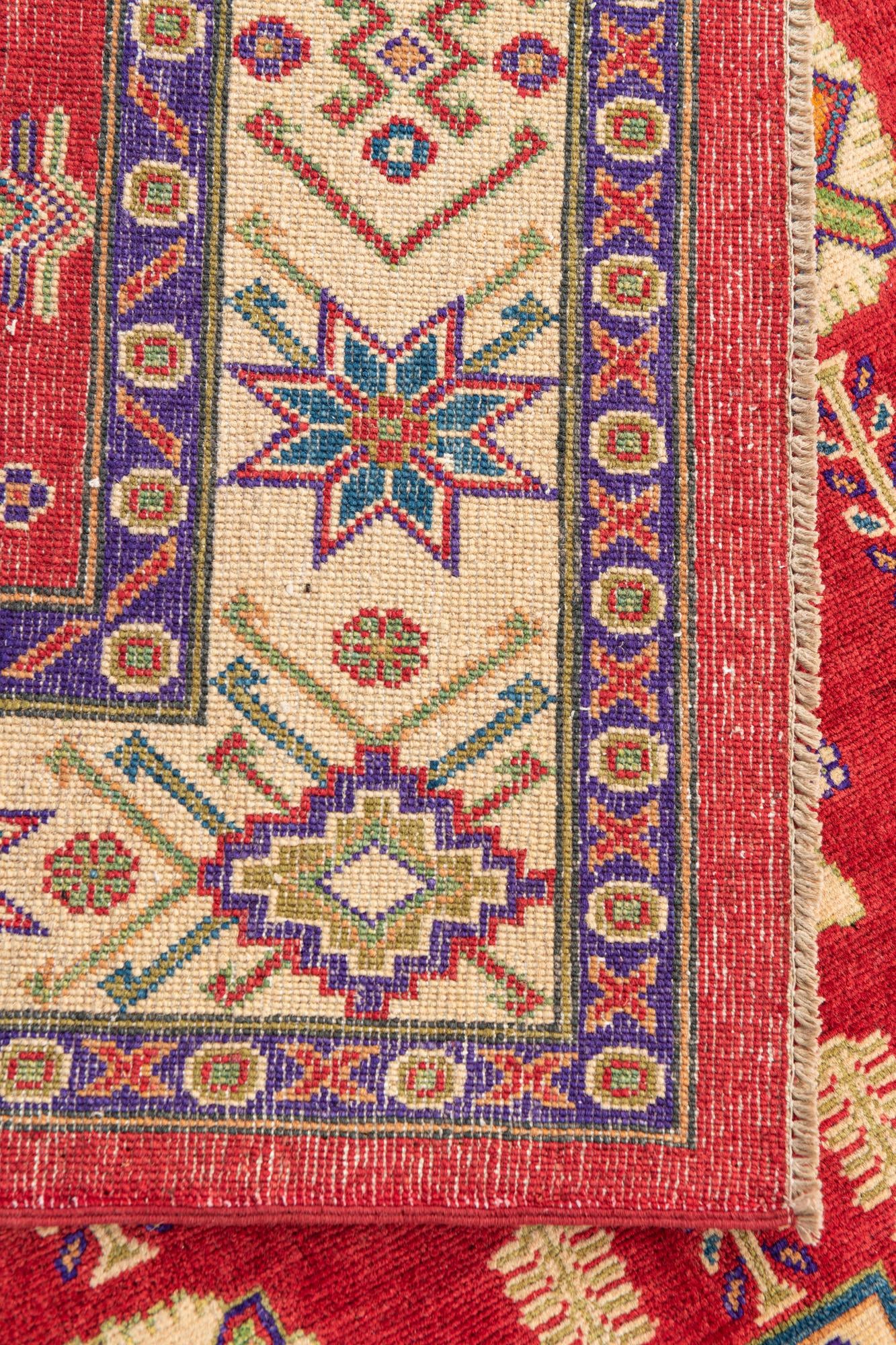 5' 6 x 8' 7 Hand Knotted Kazak Rug