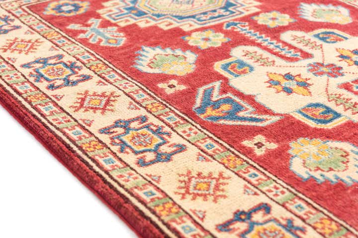 2' 8 x 4' Hand Knotted Kazak Rug