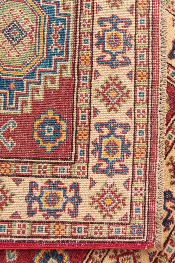2' 8 x 4' Hand Knotted Kazak Rug