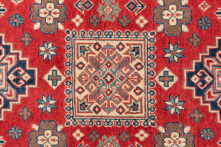 2' 9 x 4' 5 Hand Knotted Kazak Rug